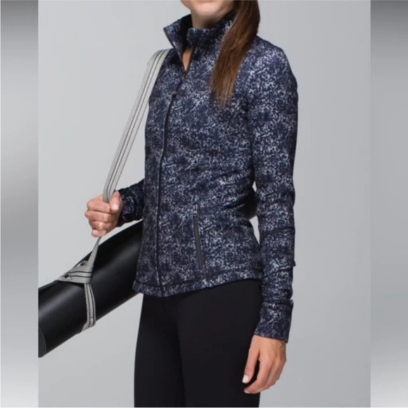 Lululemon Forme Jacket Rocky Road Sand Dune Toothpaste Size 6 - Picture 14 of 14